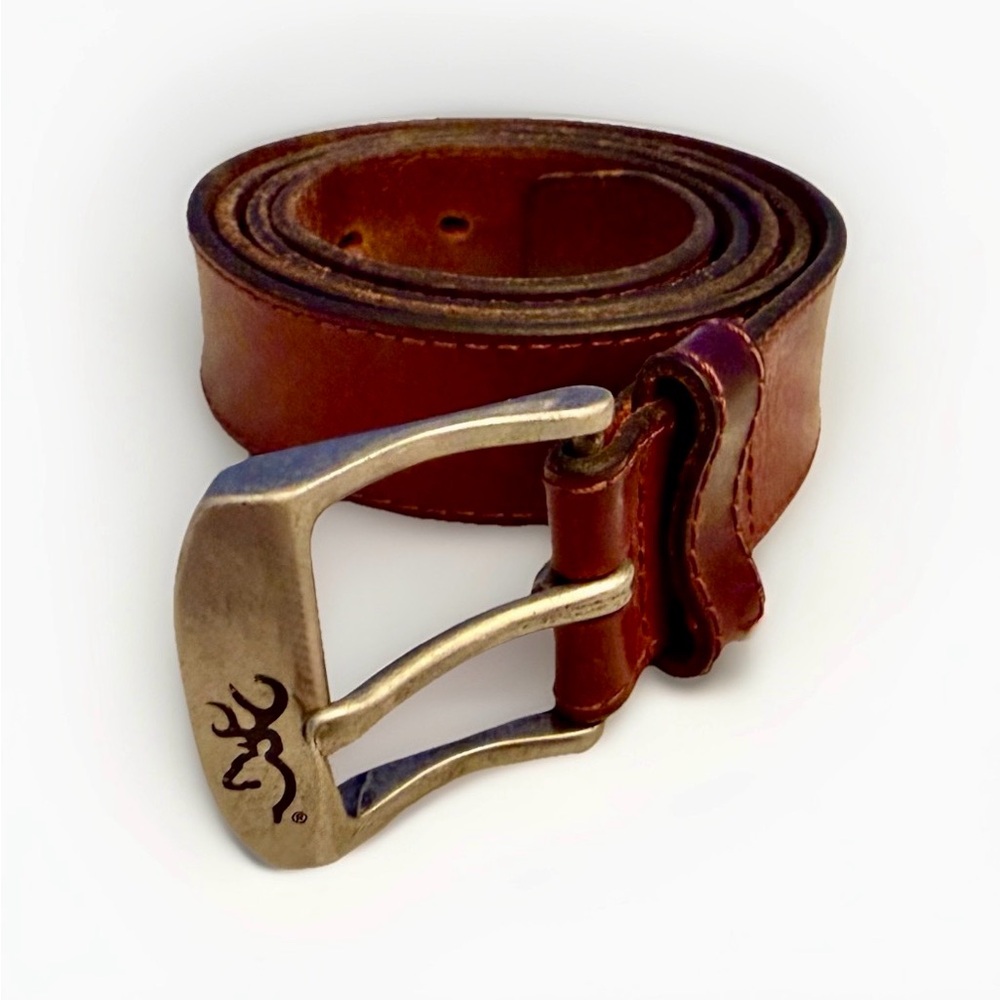 Browning Genuine Leather Mens Belt Size 44 In MINT Condition 1.5”